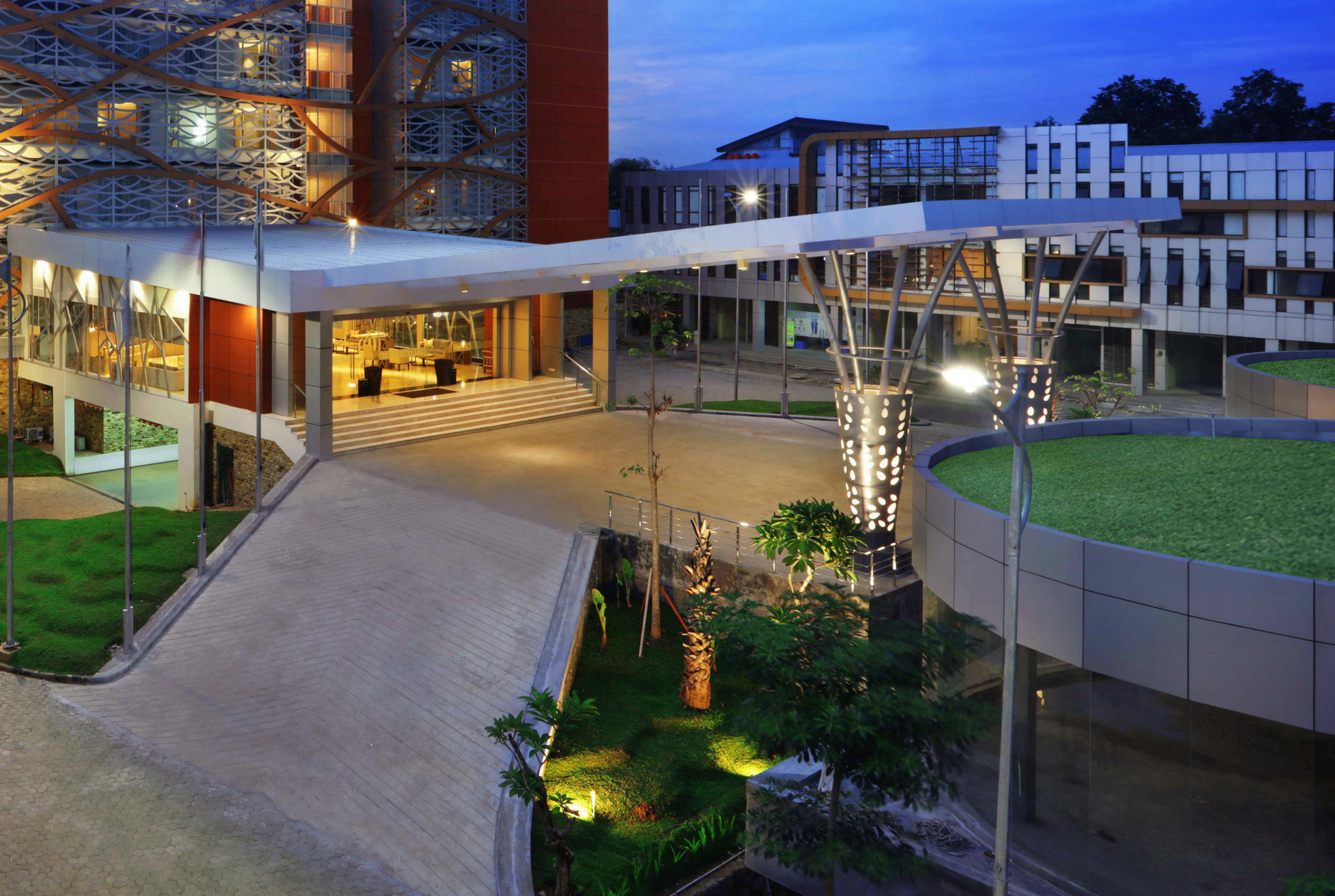 Hotel Harper Perintis By Aston Makassar Exterior foto